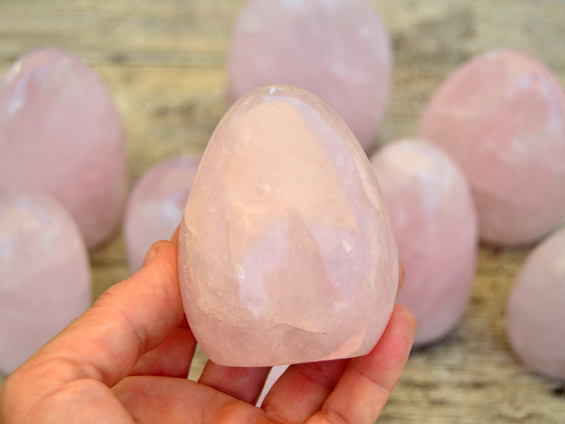 Rose Quartz Free Form (2-3 Pcs) - Wholesale Lot 1 Kg - Kaia & Crystals